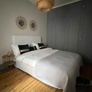 https://elegant-appartement-trocadero.fr-paris.fr